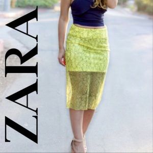 Zara skirt with lace overlay